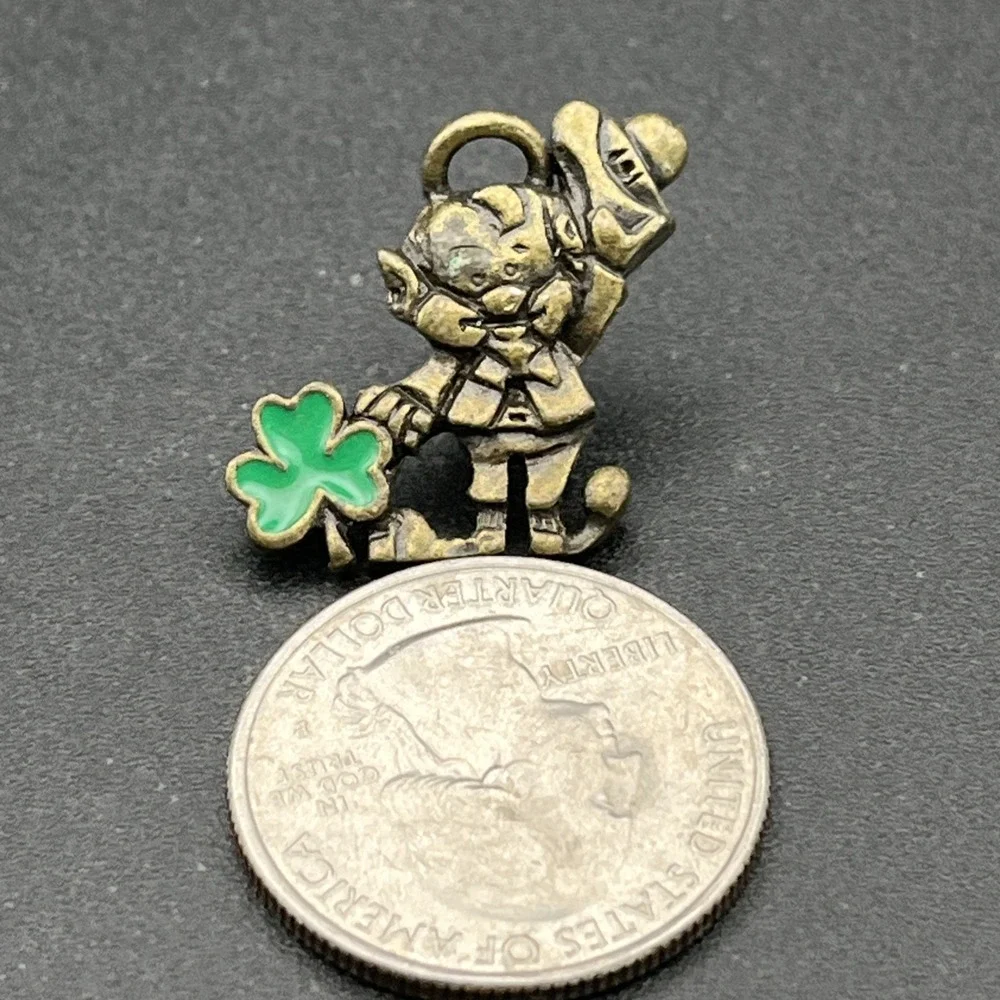 Irish Leprechaun Shamrock Made In The USA Lapel Hat‎ Pin